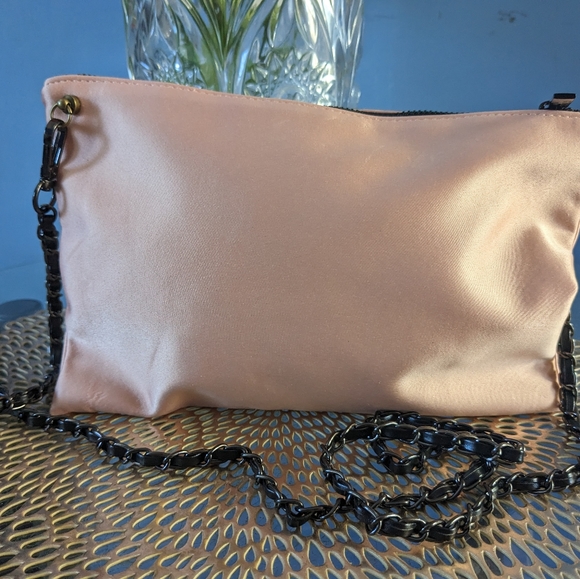 Gucci - Picture 8 of 9